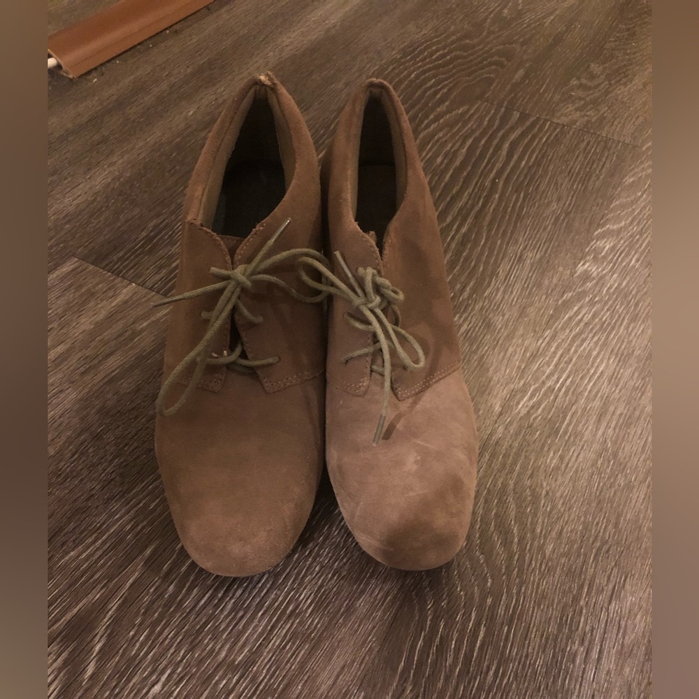 Clarks heels